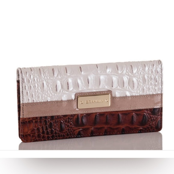 NWOT - BRAHMIN ADY WALLET - SOLD OUT - Toasted Macaroon - AUTHENTIC - Picture 8 of 9